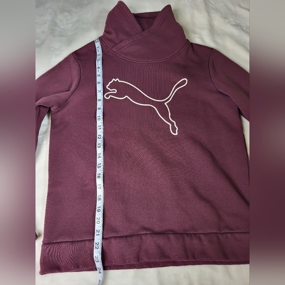 PUMA Ladies Sweatshirt. Burgundy Size Medium - Picture 7 of 11